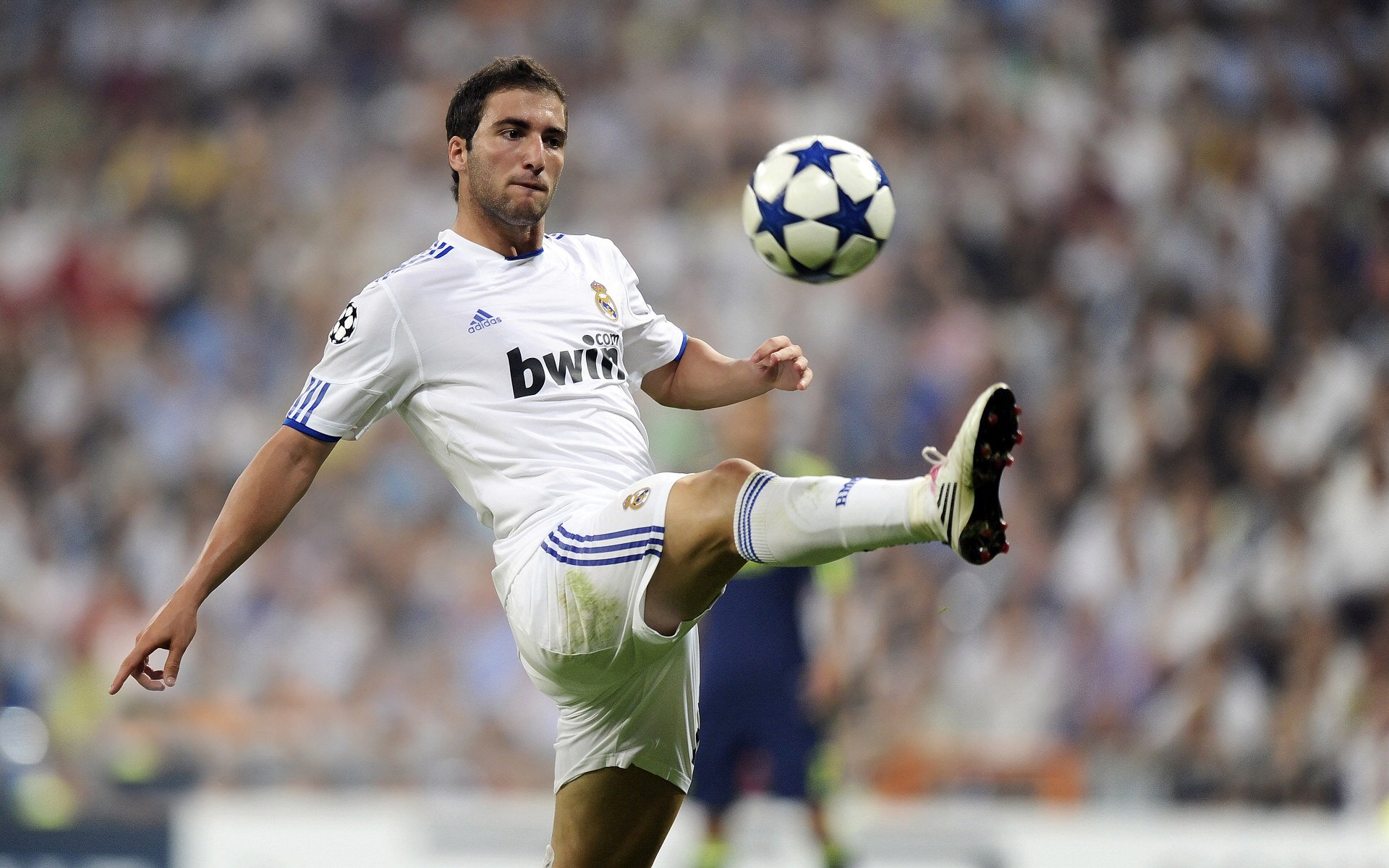 雷霆争冠，当詹姆斯在季后赛接管比赛，骑士如何被战胜？